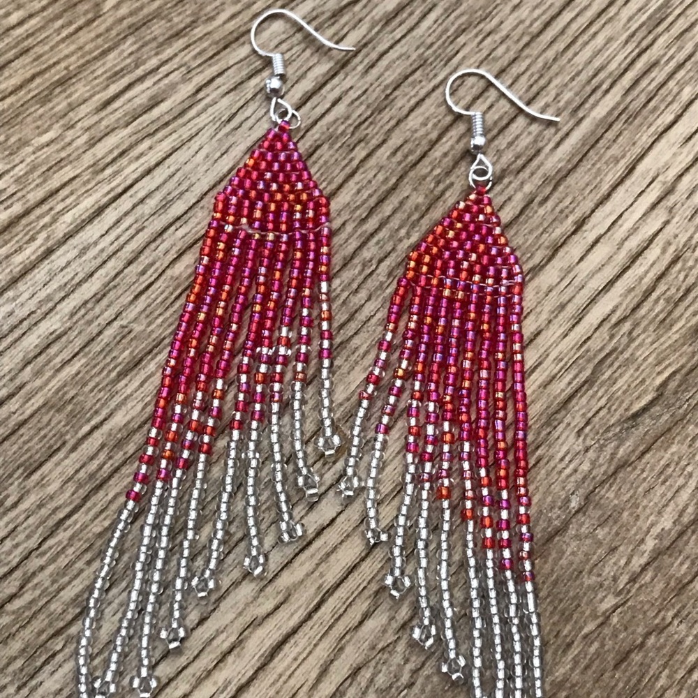 VC Design beaded earrings - Picture 4 of 4
